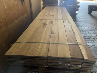 Ca. 72x Guyana Ipé Country Garde Planken Geschaafd, 18x140mm, lengte 4